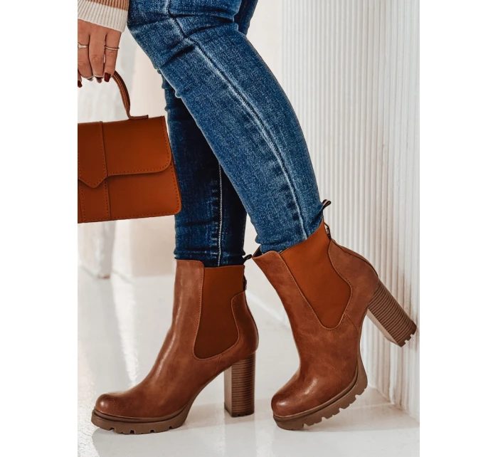 Dámské kozačky CHICMOVE na podpatku velbloudí barvy FashionStreet ZY0577