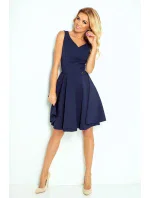 Tmavě modré šaty s výstřihem ve tvaru srdce model 4976613