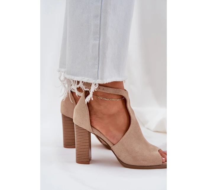 Sandály Na Podpatku Z Eko Semiše Béžové Lanadriena Sandály Na Podpatku Z Eko Semiše Béžové Lanadriena