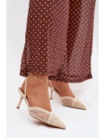 Sandály z pleteniny na jehlovém podpatku světle béžové model 21919223 - Boto