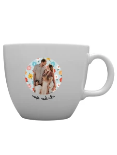 Personalizovaný MEGA XXL keramický hrnek 1000 ml s výřezem fotky na podkladu