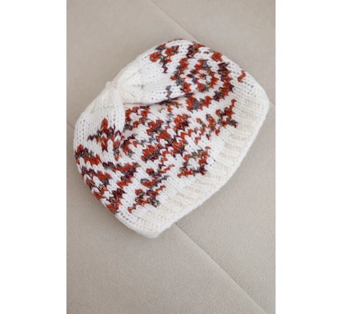 Dámská zimní vlněná čepice s ozdobnými krystalky K399 černá