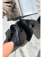 Dámské kožené kotníkové boty na klínku s podšívkou Vinceza 39950 Černé Dámské kožené kotníkové boty na klínku s podšívkou Vinceza 39950 Černé