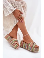 Dámské Pantofle Na Klínu S Pletením A Dekorací Multikolor model 21698886 - Boto Dámské Pantofle Na Klínu S Pletením A Dekorací Multikolor model 21698886 - Boto