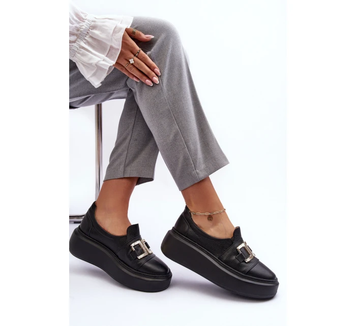 Kožené dámské polobotky na platformě černé Lewski model 21636284 - Boto