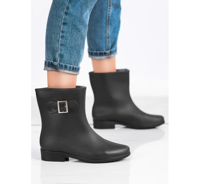 Komfortní dámské černé gumáky na plochém podpatku Komfortní dámské černé gumáky na plochém podpatku