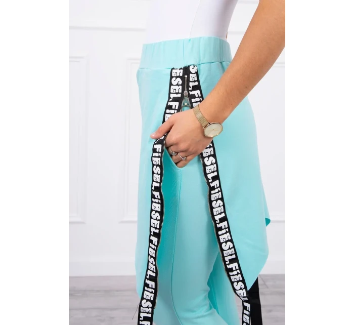 s nápisem mint model 18747057 - K-Fashion