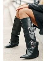 Kozačky ke kolenům na klínu s ohrnutým svrškem a model 21677855 - Boto