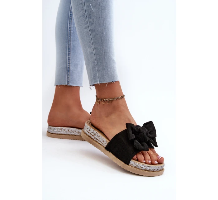 Dámské žabky na platformě s mašlí černé model 21653530 - Boto Dámské žabky na platformě s mašlí černé model 21653530 - Boto