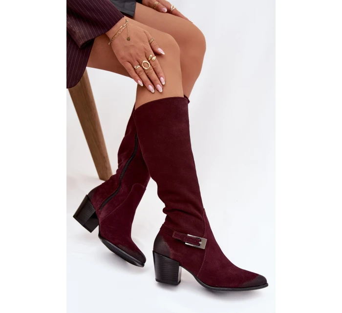 Dámské zateplené kozačky na podpatku se sponou Zazoo – bordó, semiš Dámské zateplené kozačky na podpatku se sponou Zazoo – bordó, semiš