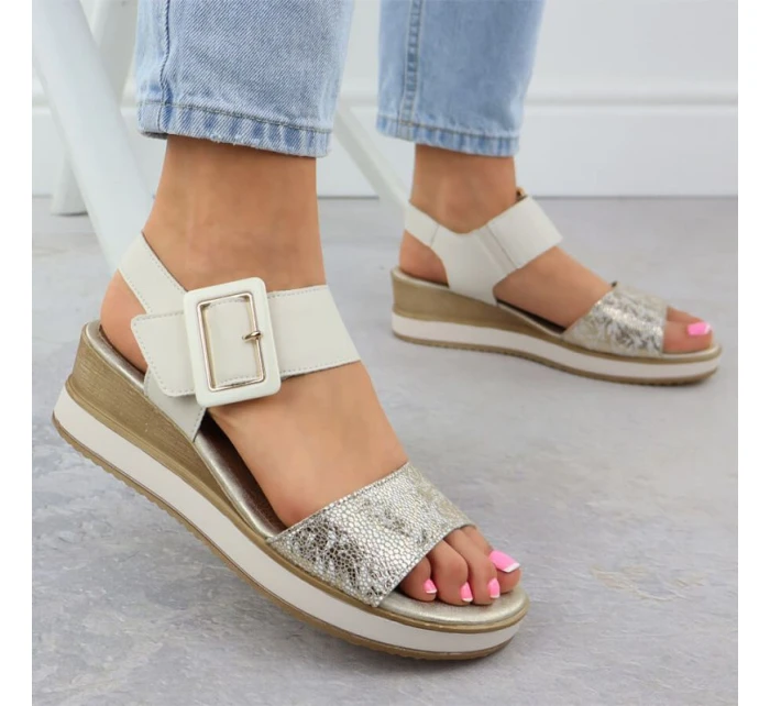 W  Sandály na model 21250604 - Remonte