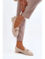 Dámské mokasíny na ploché podrážce s ozdobou béžové model 21650953 - Boto Dámské mokasíny na ploché podrážce s ozdobou béžové model 21650953 - Boto