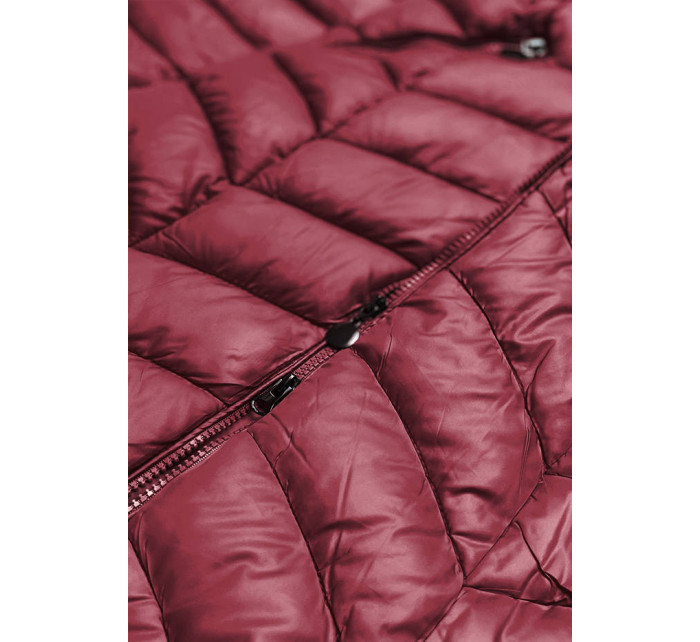 Prošívaná dámská bunda ve vínové bordó barvě s kapucí (8916-B)