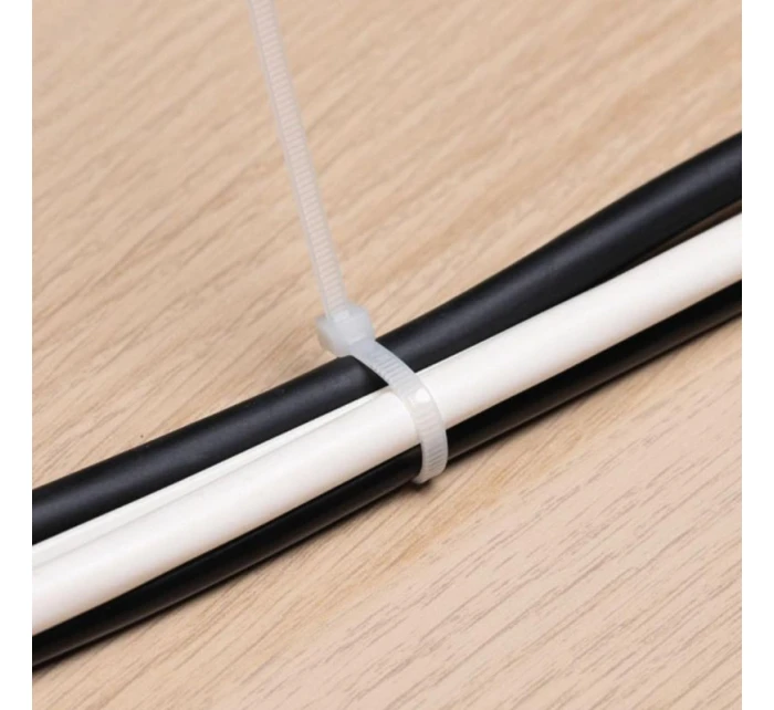 RAPSY KABELOVÉ PÁSKY 200KS 4 VELIKOSTI BALCK+DECKER