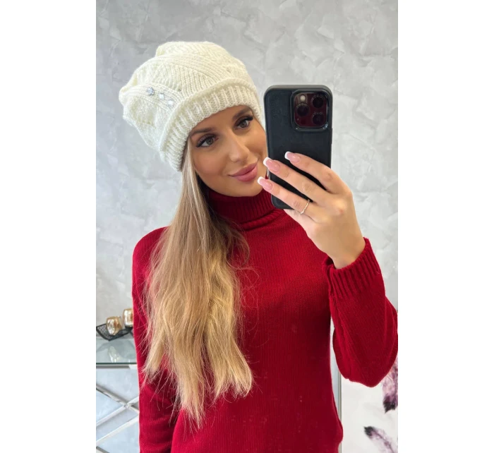 Dámská čepice Larisa K395 ecru