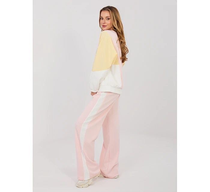 Spodnie dresowe IT DR model 22067084 jasny różowy - FPrice Spodnie dresowe IT DR model 22067084 jasny różowy - FPrice