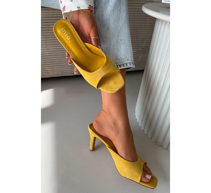 Dámské pantofle na podpatku Žluté model 22092050 - Boto