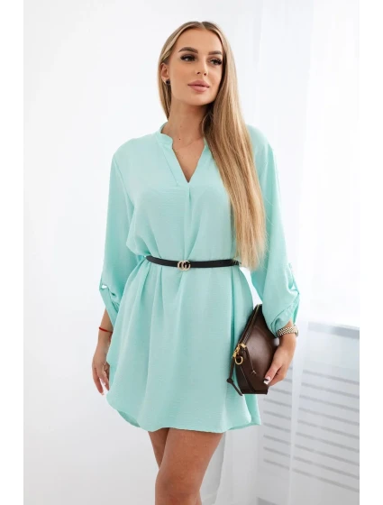 Šaty s delšími zády a pásem světle mátová