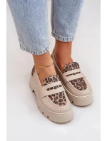 Dámské kožené mokasíny na platformě a plochém podpatku Zazoo – světle béžové s panterkovým vzorem