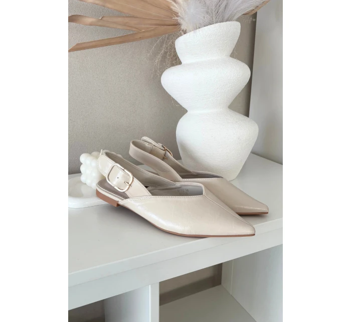 Lakované baleríny s přezkou béžové model 21834853 - Boto