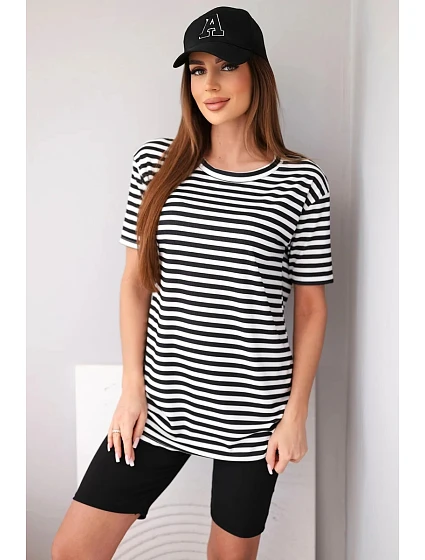 Dámský viskózový pruhovaný komplet s krátkým rukávem a šortkami černý Dámský viskózový pruhovaný komplet s krátkým rukávem a šortkami černý