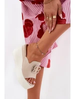 Sandal na platformě a klínu s ozdobou béžové model 21688179 - Boto Sandal na platformě a klínu s ozdobou béžové model 21688179 - Boto