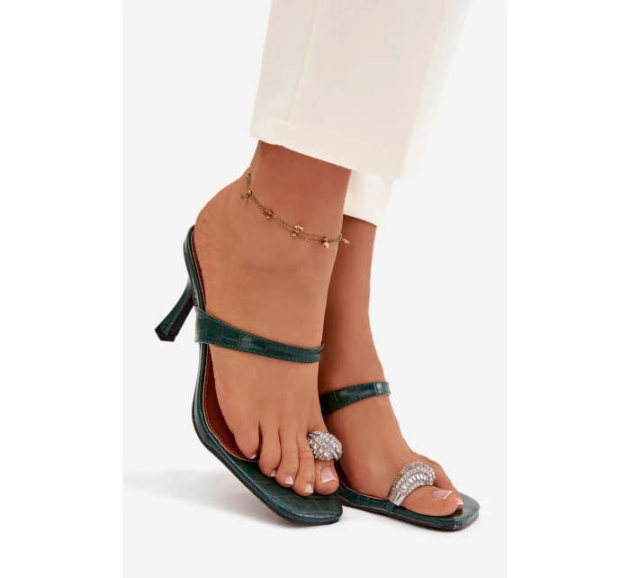 Dámské lodičky na podpatku s ozdobným detailem tmavě zelené model 21943395 - Boto Dámské lodičky na podpatku s ozdobným detailem tmavě zelené model 21943395 - Boto