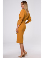 Pletené šaty se šaty a páskem na  tmavě žluté model 18002805 - Moe