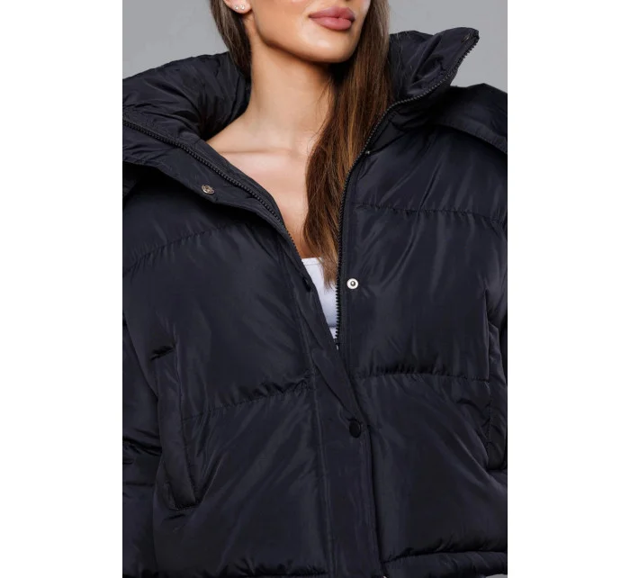 Černá krátká bunda pro přechodné období s kapucí (5M3117-392) Černá krátká bunda pro přechodné období s kapucí (5M3117-392)