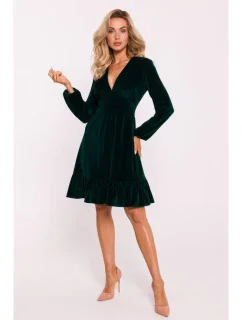 model 20555719 Sametové šaty s výstřihem do V zelené - Moe