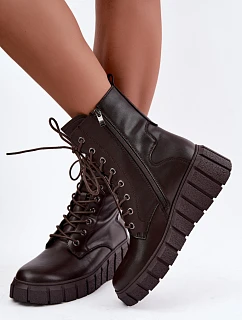 Boty na klínovém podpatku  model 231184 Step in style
