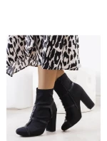 Boty na podpatku model 204851 Solea Boty na podpatku model 204851 Solea