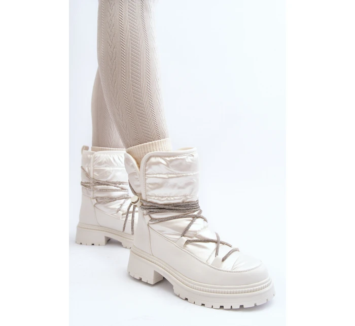 Dámské bílé zimní boty s ozdobným šněrováním Rilana Dámské bílé zimní boty s ozdobným šněrováním Rilana