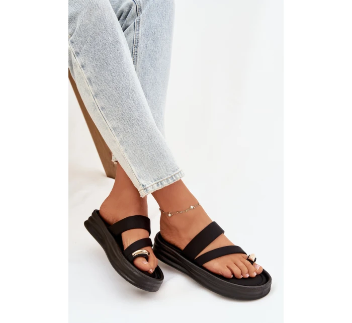 Materiálové dámské pantofle s pásky a zlatým detailem Černé Farielle