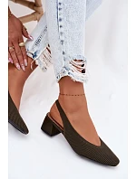 Materiálové dámské sandály na podpatku tmavě zelené model 22102914 - Boto Materiálové dámské sandály na podpatku tmavě zelené model 22102914 - Boto