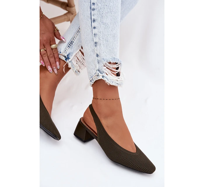 Materiálové dámské sandály na podpatku tmavě zelené model 22102914 - Boto Materiálové dámské sandály na podpatku tmavě zelené model 22102914 - Boto