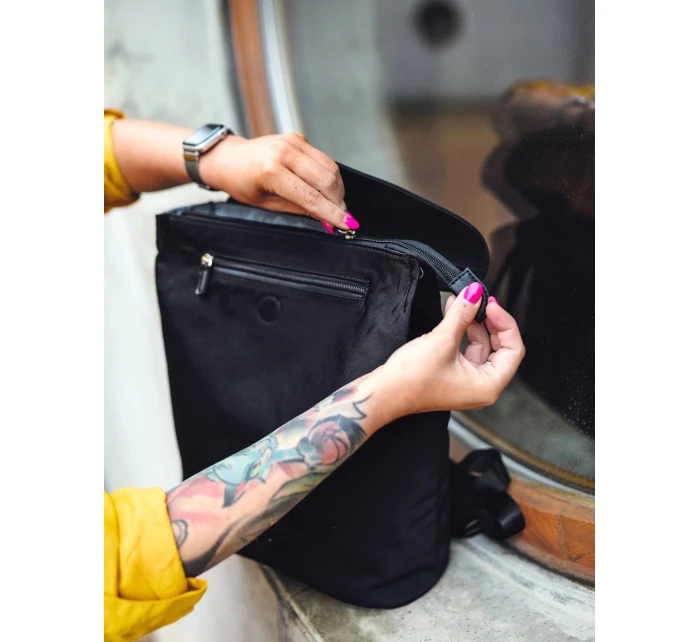 Městský batoh VUCH Joanna Canva Black