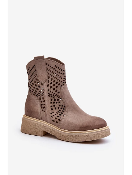 Sametové Dámské Botky Na Ploché Podrážce Cappuccino model 21652595 - Zazoo Sametové Dámské Botky Na Ploché Podrážce Cappuccino model 21652595 - Zazoo
