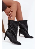 Nazouvací dámské boty na podpatku černé model 21707769 - Boto