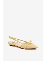 Dámské sandály z umělé kůže na nízkém podpatku model 22107051 - Boto