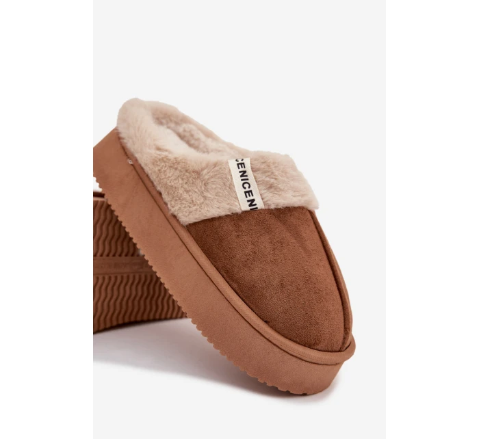 Dámské pantofle s kožíškem Hnědé model 21714470 - Boto