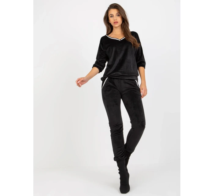 Souprava RV KMPL 8285.82 černá