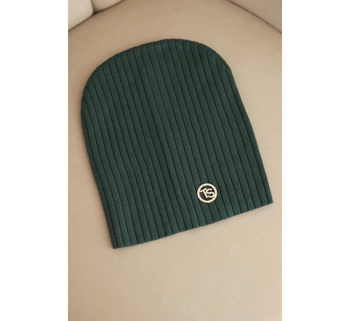 Dámská čepice s proužky a ozdobným knoflíkem s přídavkem vlny a modalu zelená Dámská čepice s proužky a ozdobným knoflíkem s přídavkem vlny a modalu zelená