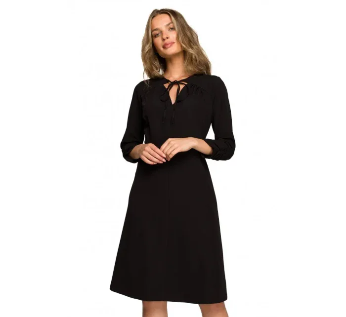 S325 Přiléhavé šaty s vázaným výstřihem - černé