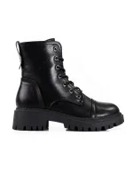 Luxusní dámské černé kotníčkové boty na plochém podpatku Luxusní dámské černé kotníčkové boty na plochém podpatku