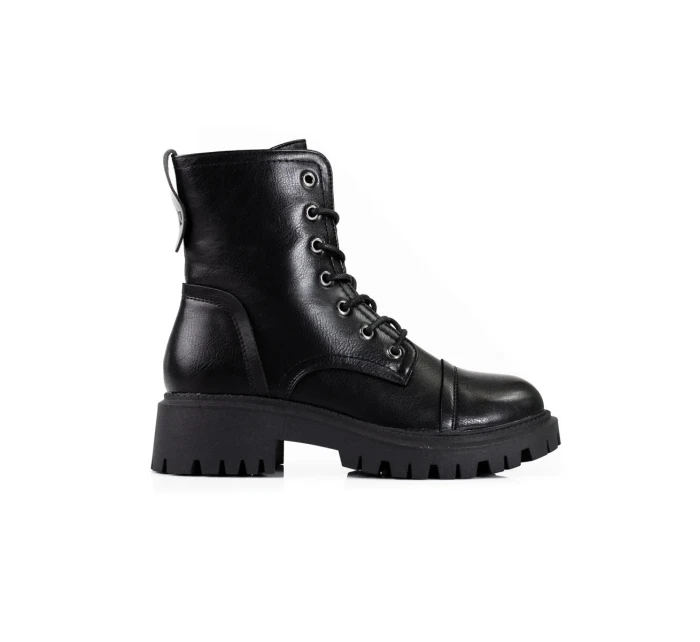 Luxusní dámské černé kotníčkové boty na plochém podpatku Luxusní dámské černé kotníčkové boty na plochém podpatku