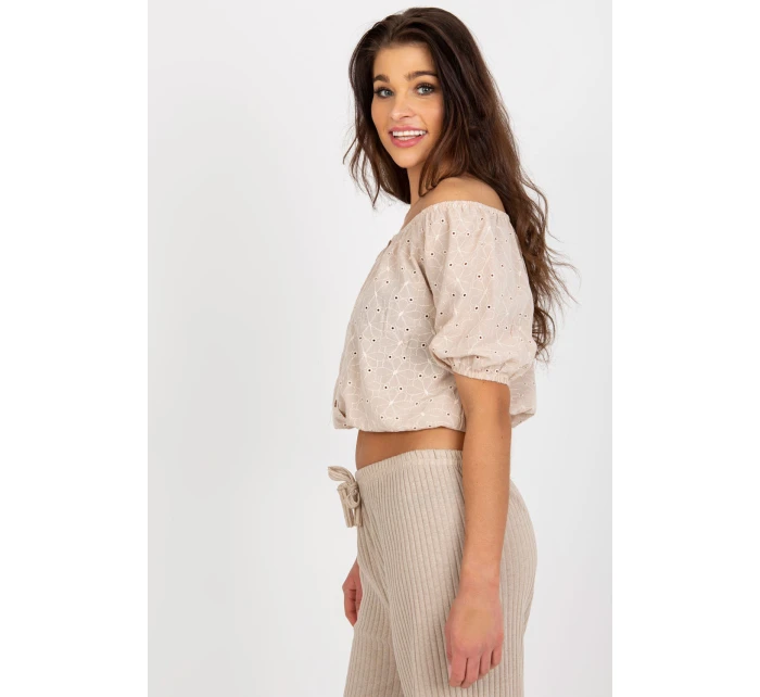 Halenka model 216208 Lakerta Halenka model 216208 Lakerta