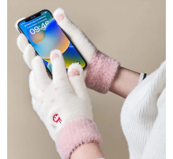 Dámské zimní rukavice na telefon se a vánočním - dámské model 22083409 Dámské zimní rukavice na telefon se a vánočním - dámské model 22083409