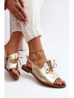 model 21646277 Kožené Ploché Sandály Zlaté - Zazoo