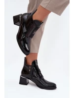Kožené lakované kotníkové boty na klocku s ozdobným detailem zateplené Zazoo 60560 Černé
